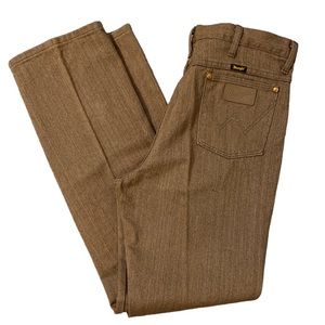 Wrangler Cowboy cut jeans  35x34.  936